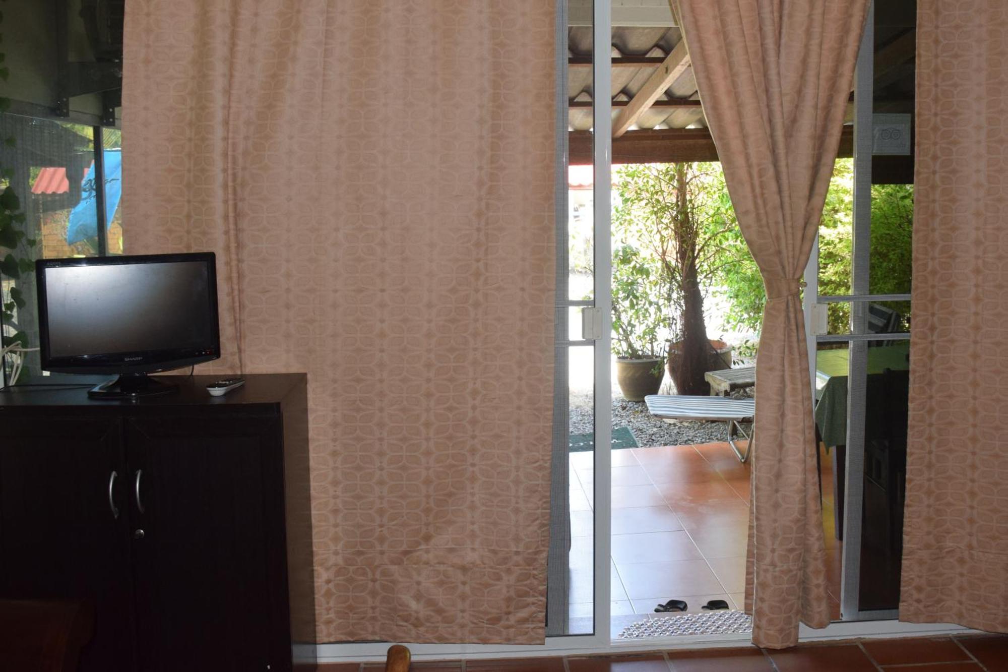 Sanuk Bungalows Rawai Chambre photo